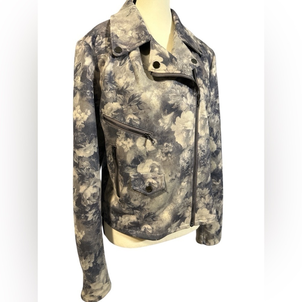 Floral Print Jacket - Picture 2 of 6